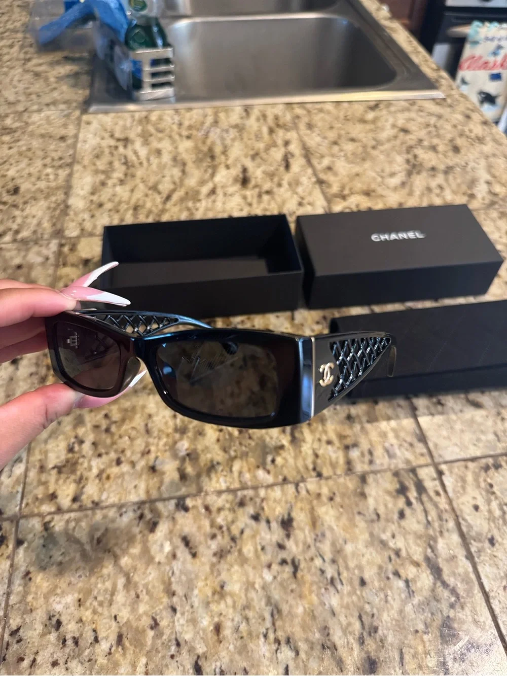 New CHANEL 2026 CH5566 summer collection Black Sunglasses